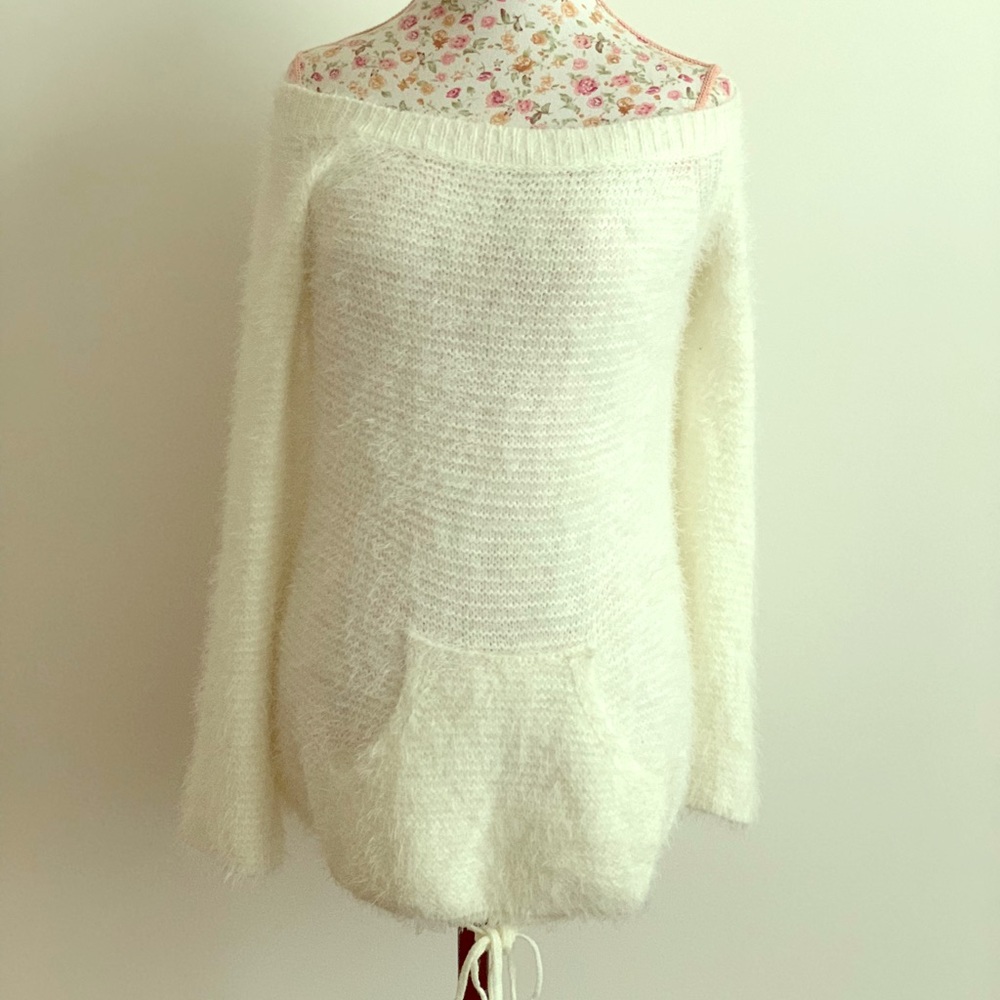 Miracle USA white off shoulder sweater. Size M/L